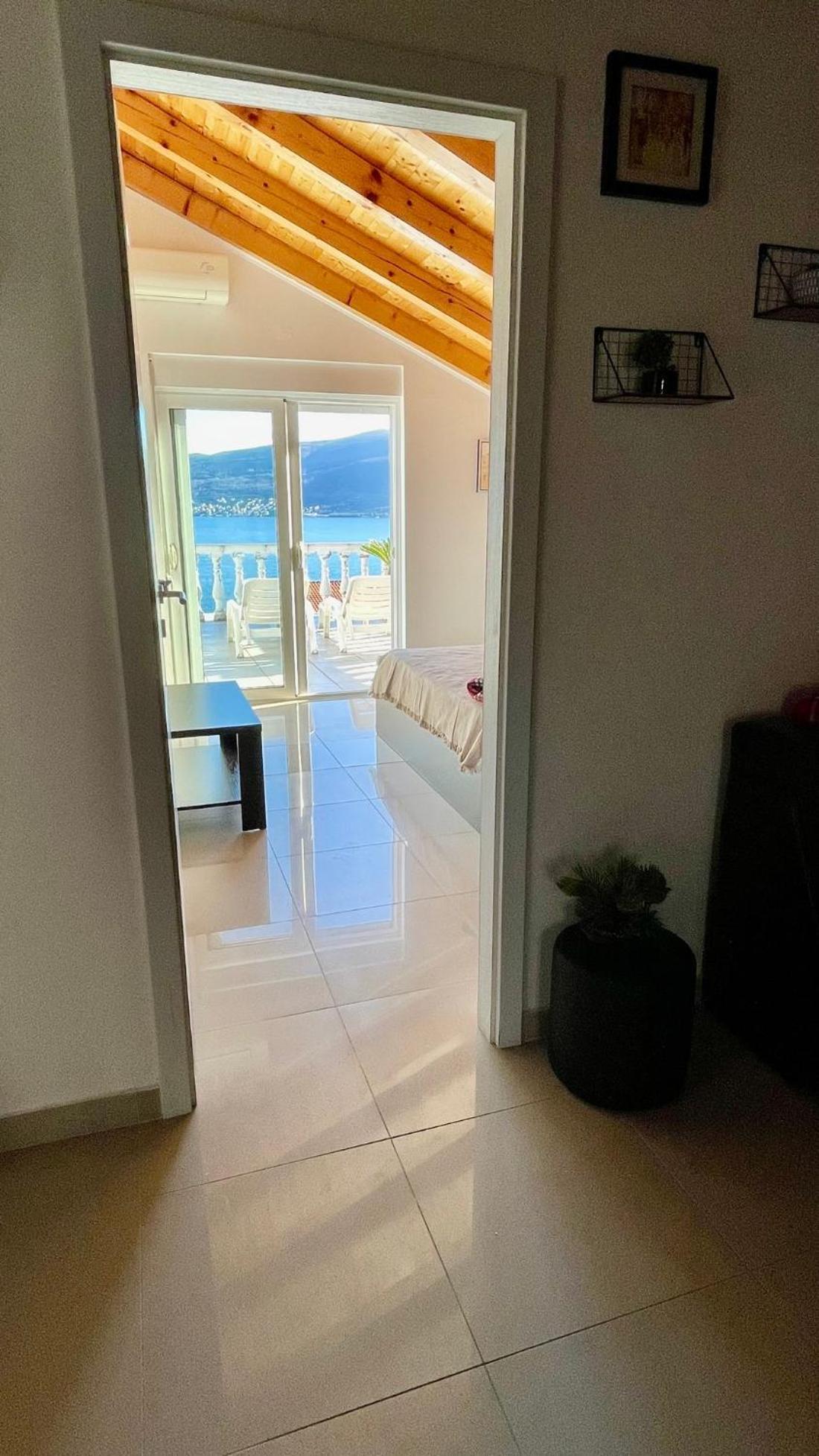 Aparthotel Family House With Pool & Sea View à Bijela Extérieur photo