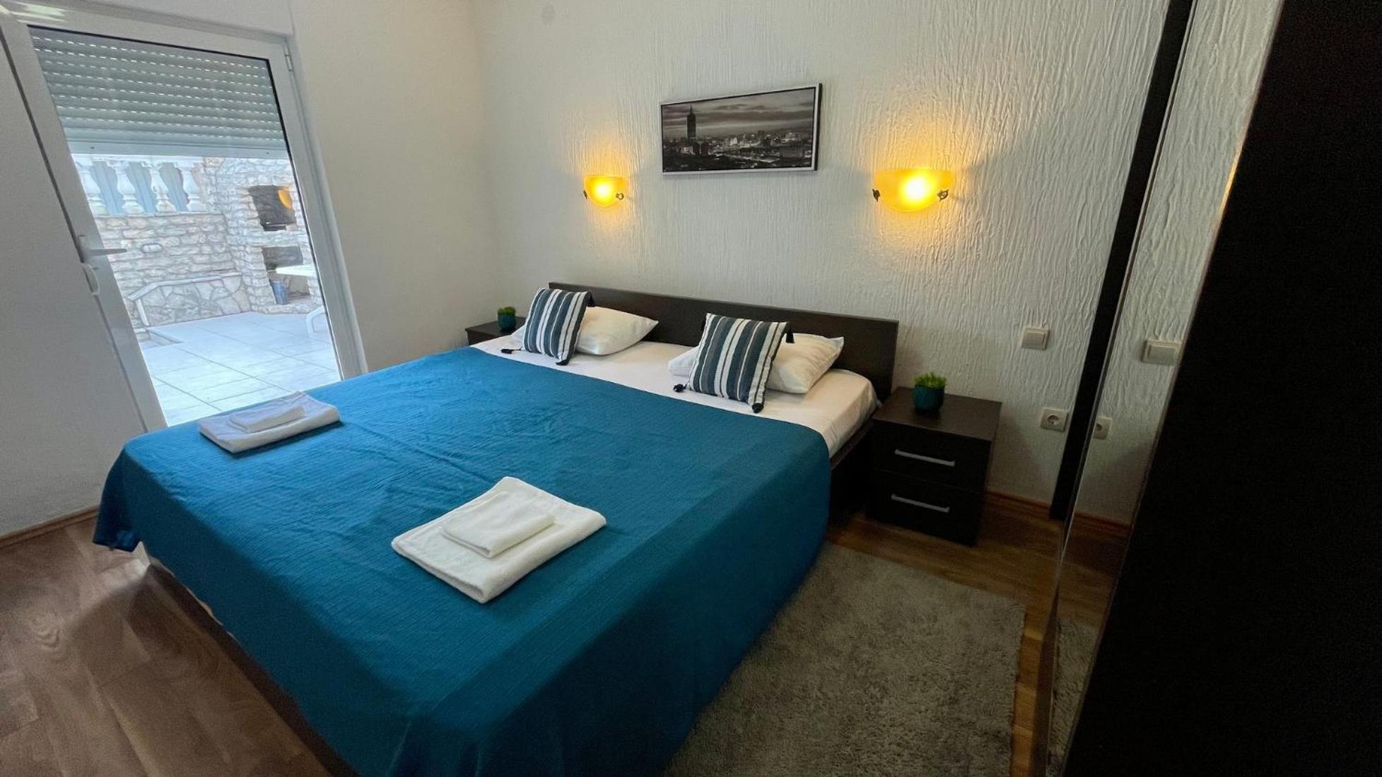 Aparthotel Family House With Pool & Sea View à Bijela Extérieur photo